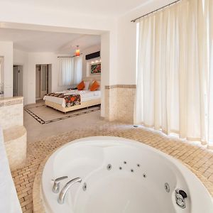 Deluxe Suite Sea View